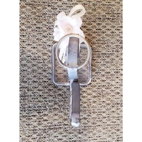 Iridescent White Stained Glass Angel Suncatcher Home Decor - Picture 5 of 8